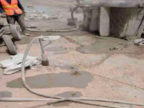 拱墅水泥混凝土路面板底注浆技术 路面脱空注浆整治方案